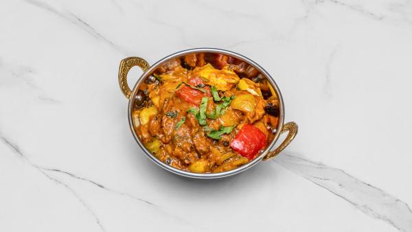 Garlic Chicken Chilli Fry image